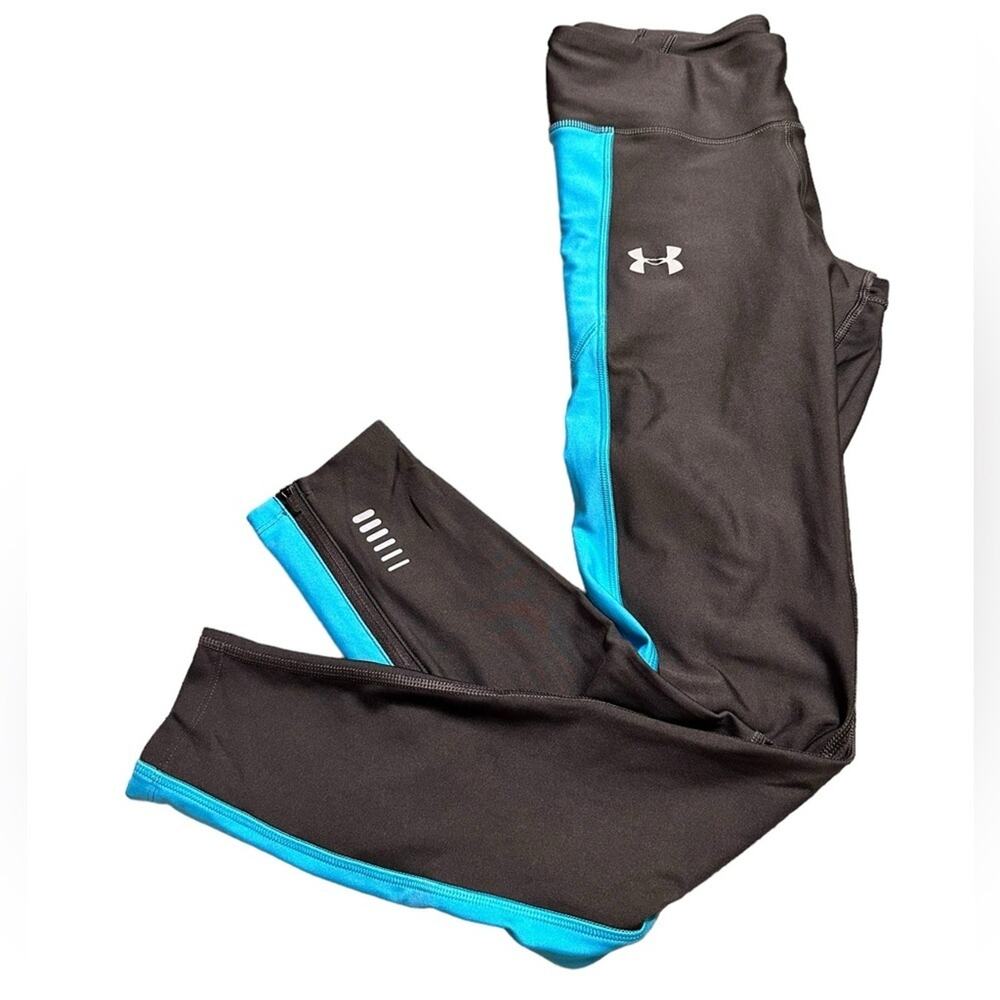 Under Armour Women's Black and Blue Medium Compression Leggings with pockets